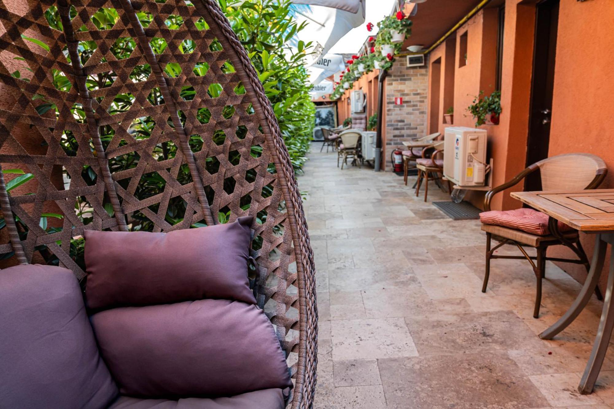 Casa Alis Hotel Oradea Exterior photo